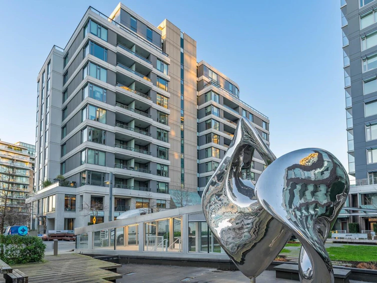 902-1678 Pullman Porter Street, Vancouver, BC, V6A 0H4 - 2
