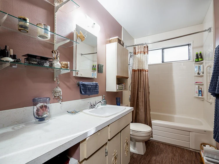 13286 78a Avenue, Surrey, BC, V3W 7B7 - 14