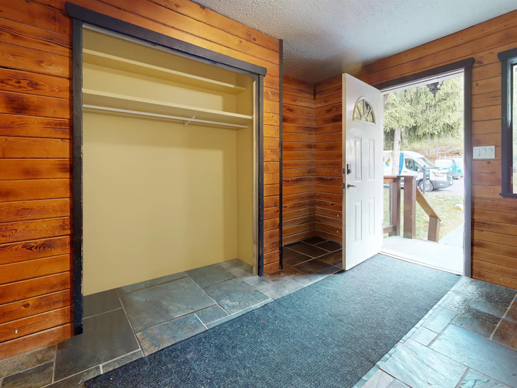 7425 Ambassador Crescent, Whistler, BC, V8E 0E4 - 11