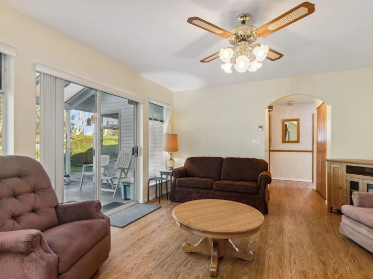5117 2a Avenue, Delta, BC, V4M 3N7 - 4