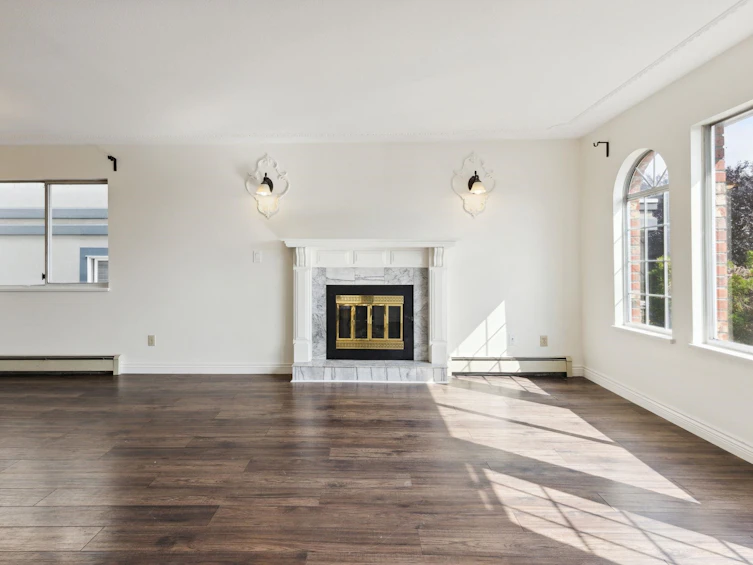 275 E 65th Avenue, Vancouver, BC, V5X 2P3 - 4