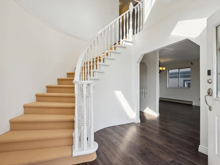275 E 65th Avenue, Vancouver, BC, V5X 2P3 - 5