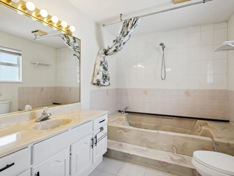 275 E 65th Avenue, Vancouver, BC, V5X 2P3 - 15