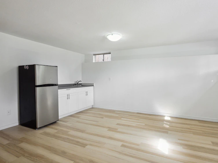 275 E 65th Avenue, Vancouver, BC, V5X 2P3 - 21