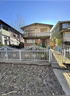 810 E 22nd Avenue