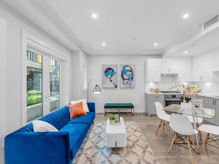 24-7565 Oak Street, Vancouver, BC, V6P 4A4 - 4