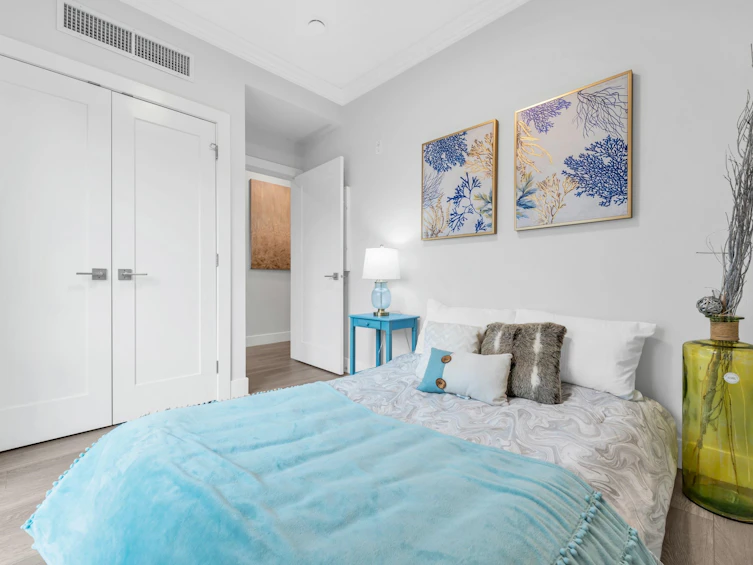 24-7565 Oak Street, Vancouver, BC, V6P 4A4 - 9