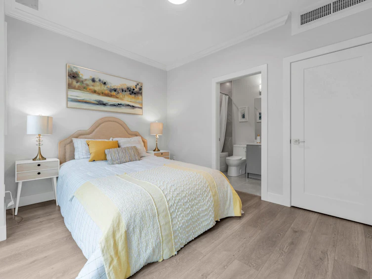 24-7565 Oak Street, Vancouver, BC, V6P 4A4 - 12
