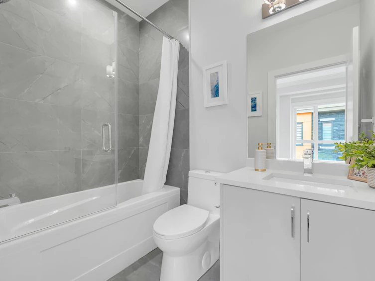 24-7565 Oak Street, Vancouver, BC, V6P 4A4 - 14