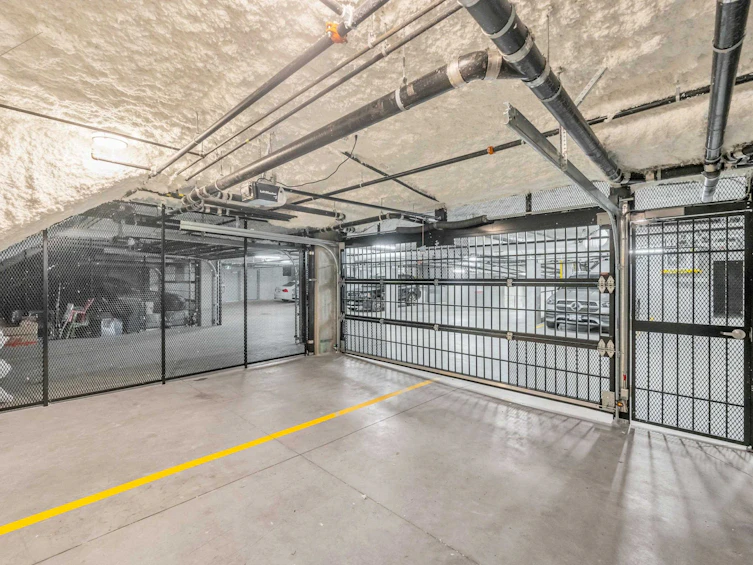 24-7565 Oak Street, Vancouver, BC, V6P 4A4 - 17