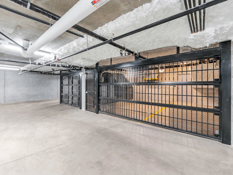 24-7565 Oak Street, Vancouver, BC, V6P 4A4 - 18