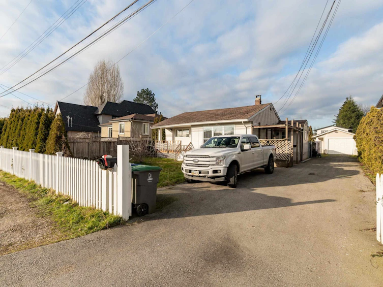 17477 58a Avenue, Surrey, BC, V3S 1M9 - 3