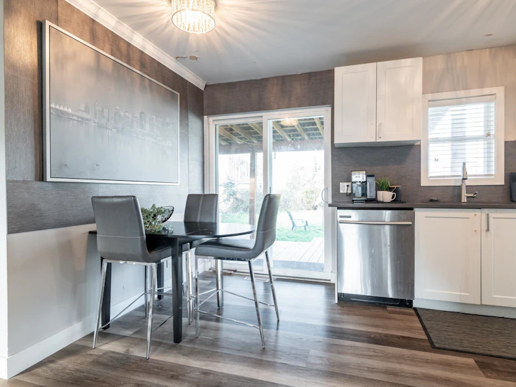17477 58a Avenue, Surrey, BC, V3S 1M9 - 11