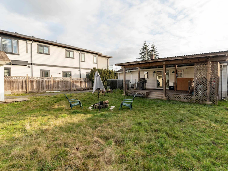 17477 58a Avenue, Surrey, BC, V3S 1M9 - 21
