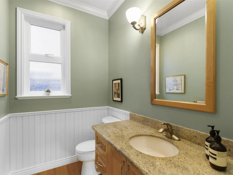 4443 W 15th Avenue, Vancouver, BC, V6R 3B1 - 4