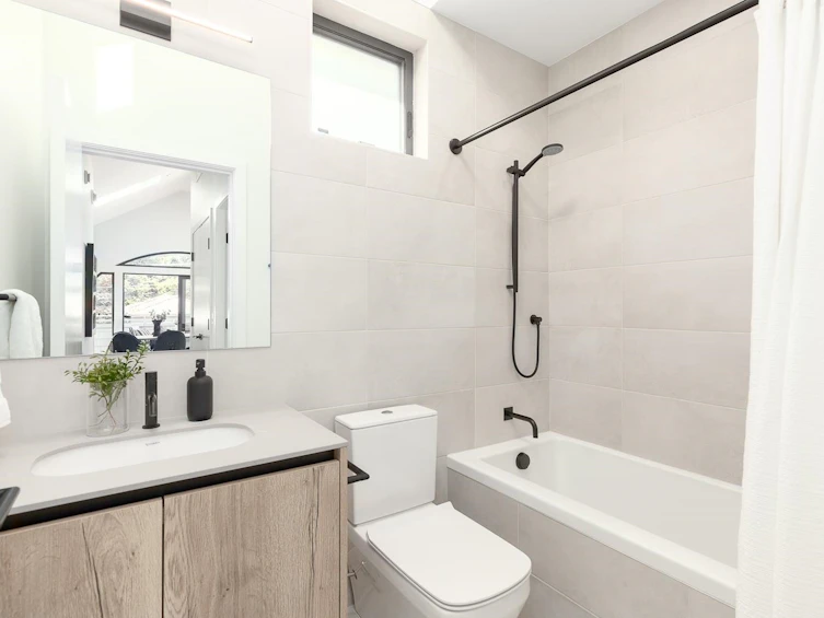 3860 Prince Albert Street, Vancouver, BC, V5V 1Y3 - 14