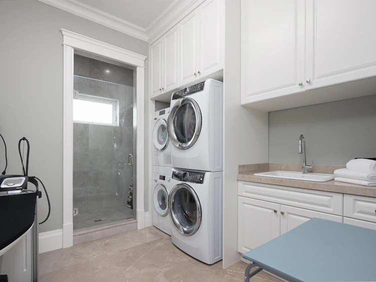 10500 Westminster Highway, Richmond, BC, V6X 1B2 - 14
