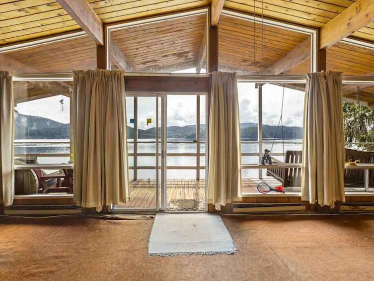 5672 Indian River Drive, North Vancouver, BC, V7G 2T8 - 6