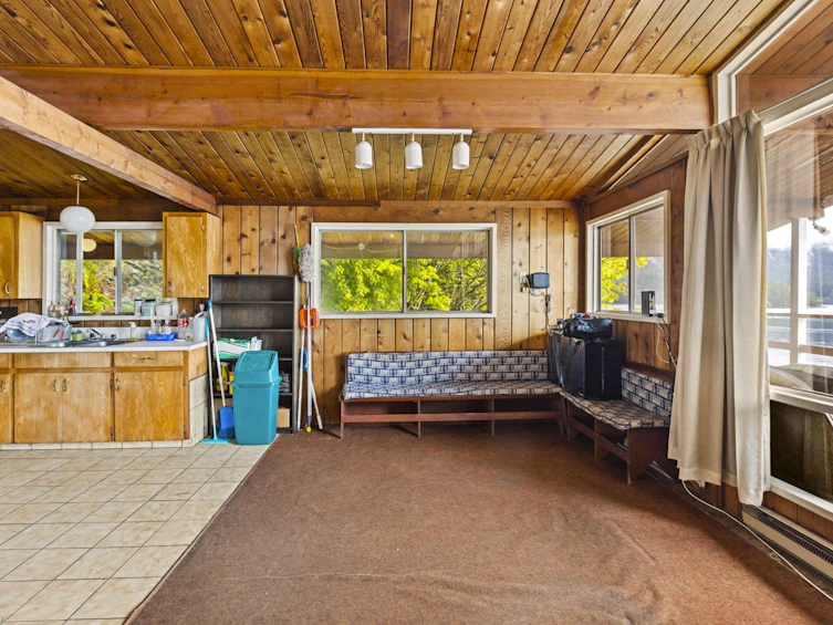 5672 Indian River Drive, North Vancouver, BC, V7G 2T8 - 19