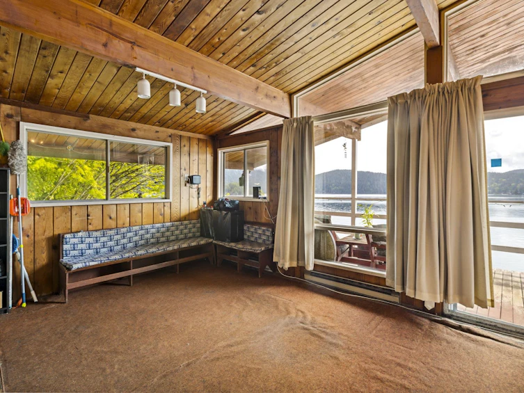 5672 Indian River Drive, North Vancouver, BC, V7G 2T8 - 20
