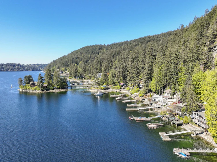 5672 Indian River Drive, North Vancouver, BC, V7G 2T8 - 36