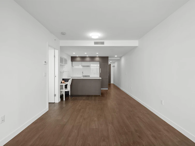 909-5580 No. 3 Road, Richmond, BC, V6X 0R8 - 13