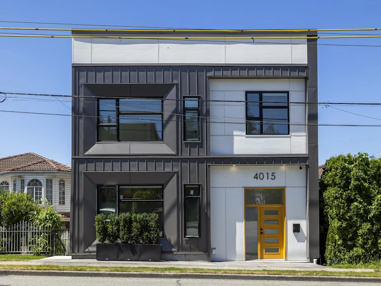 4015 Victoria Drive, Vancouver, BC, V5N 4M9
