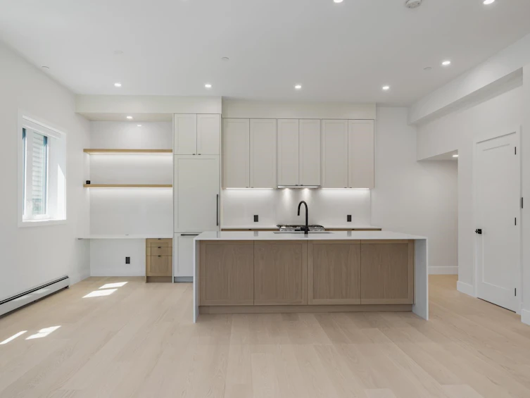 4015 Victoria Drive, Vancouver, BC, V5N 4M9 - 7