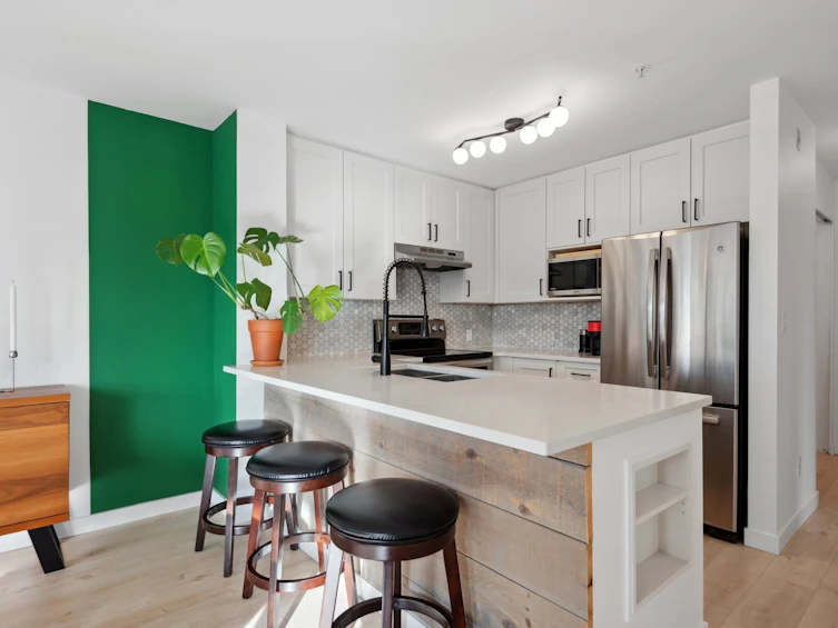 201-124 W 3rd Street, North Vancouver, BC, V7M 1E8 - 10