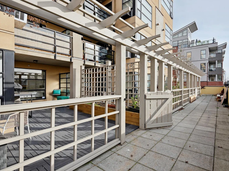 201-124 W 3rd Street, North Vancouver, BC, V7M 1E8 - 23