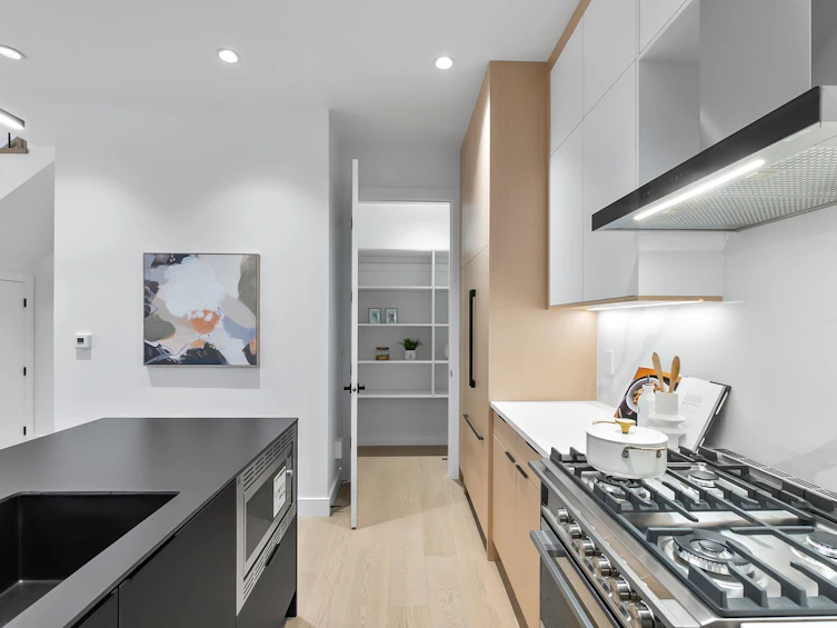1-930 E 10th Avenue, Vancouver, BC, V5T 2B2 - 12