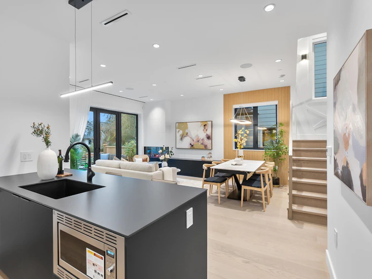 1-930 E 10th Avenue, Vancouver, BC, V5T 2B2 - 13