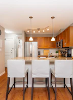 Ph8 2373 Atkins Avenue