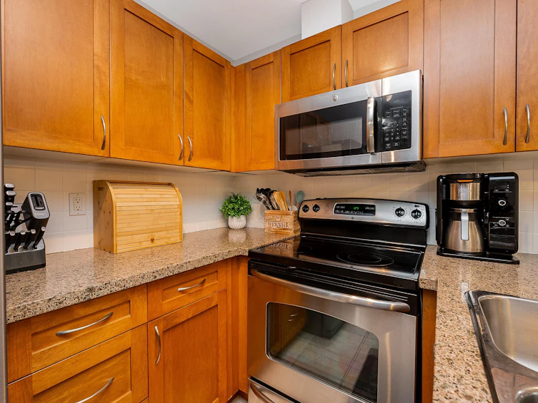 PH8-2373 Atkins Avenue, Port Coquitlam, BC, V3C 1Y7 - 5