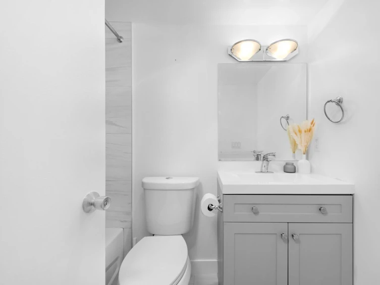 1506-5645 Barker Avenue, Burnaby, BC, V5H 3Z5 - 8