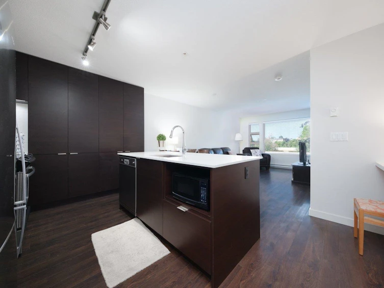 307-1677 Lloyd Avenue, North Vancouver, BC, V7P 0B1 - 3