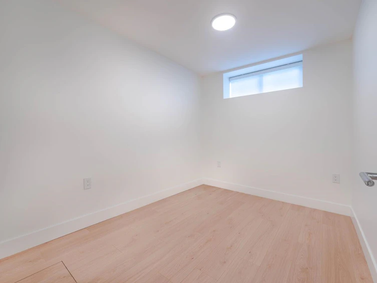 7380 Killarney Street, Vancouver, BC, V5S 2C7 - 18