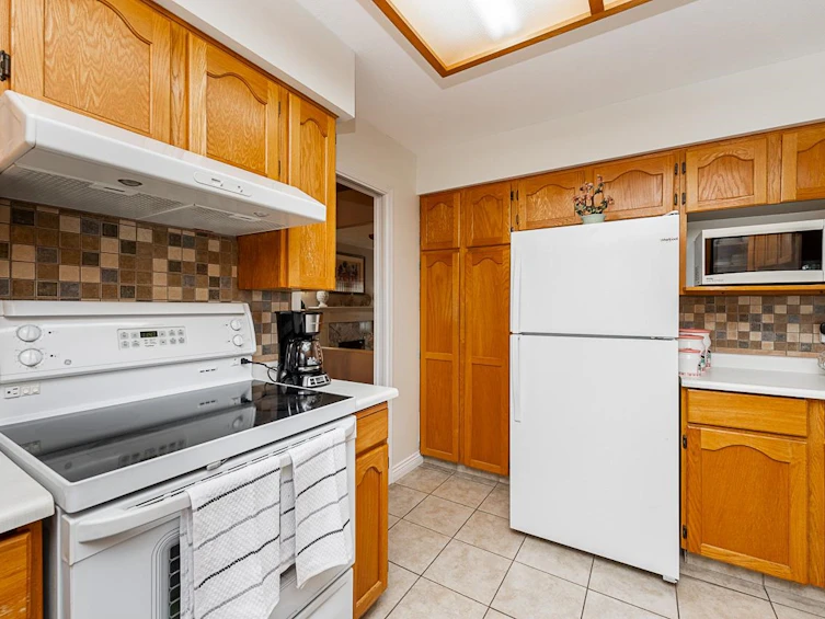 13459 59b Avenue, Surrey, BC, V3X 1L1 - 12