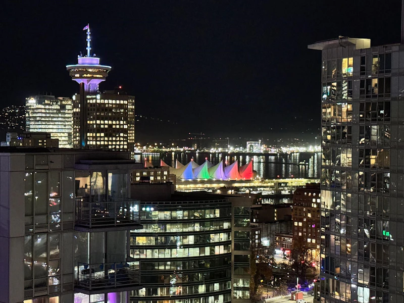 3207 - 111 W Georgia Street, Vancouver BC V6B 1T8