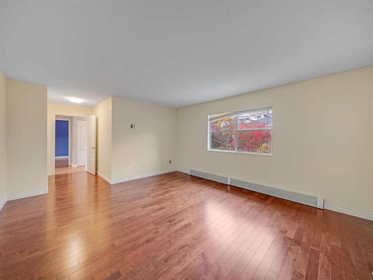 15555 Buena Vista Avenue, Surrey, BC, V4B 1Y9 - 26