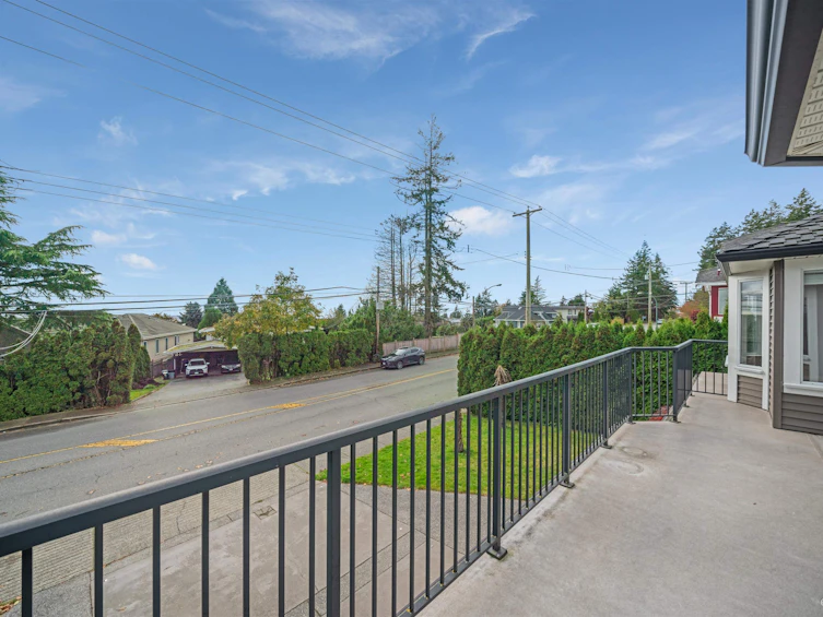 15555 Buena Vista Avenue, Surrey, BC, V4B 1Y9 - 22