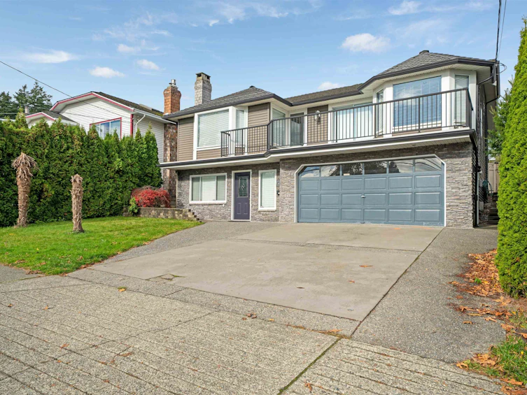 15555 Buena Vista Avenue, Surrey, BC, V4B 1Y9