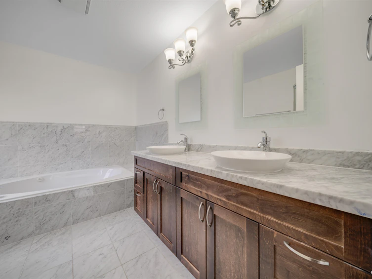 15555 Buena Vista Avenue, Surrey, BC, V4B 1Y9 - 28