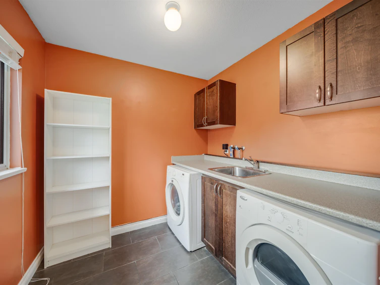 15555 Buena Vista Avenue, Surrey, BC, V4B 1Y9 - 20