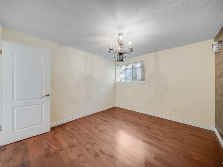 15555 Buena Vista Avenue, Surrey, BC, V4B 1Y9 - 30