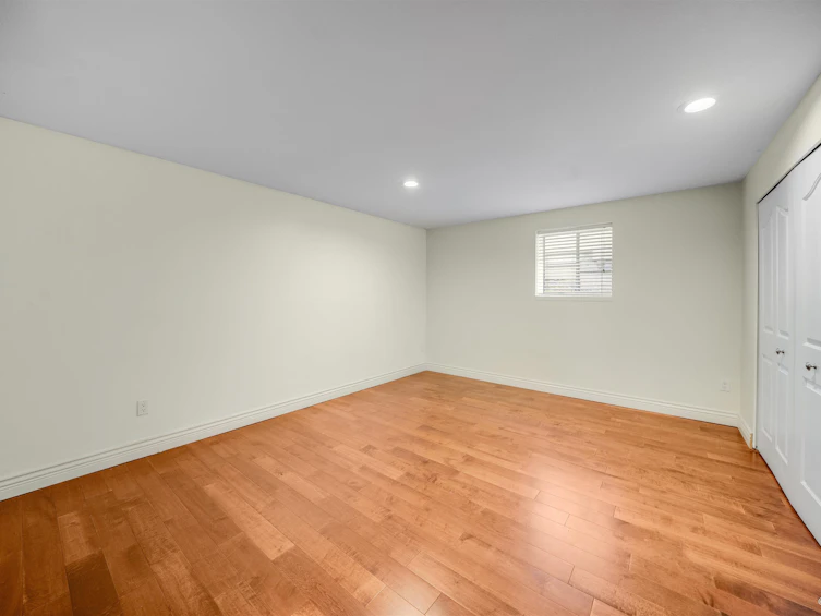15555 Buena Vista Avenue, Surrey, BC, V4B 1Y9 - 33