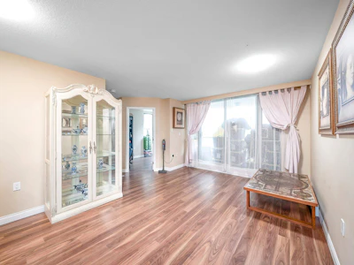 503-7380 Elmbridge Way - 5