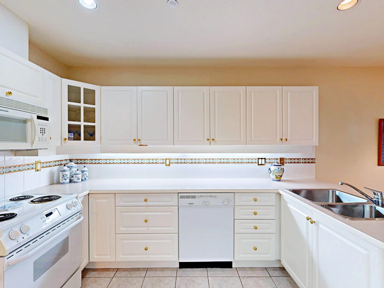 201-1320 55 Street, Delta, BC, V4M 3K3 - 5