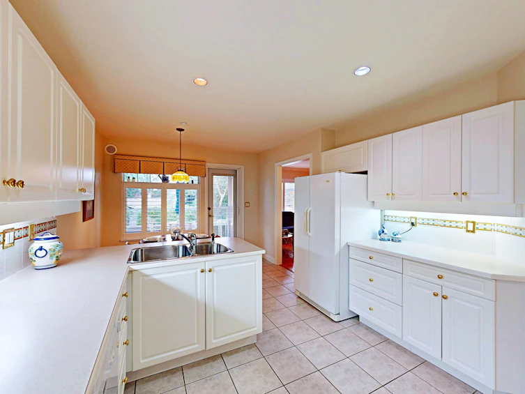 201-1320 55 Street, Delta, BC, V4M 3K3 - 8