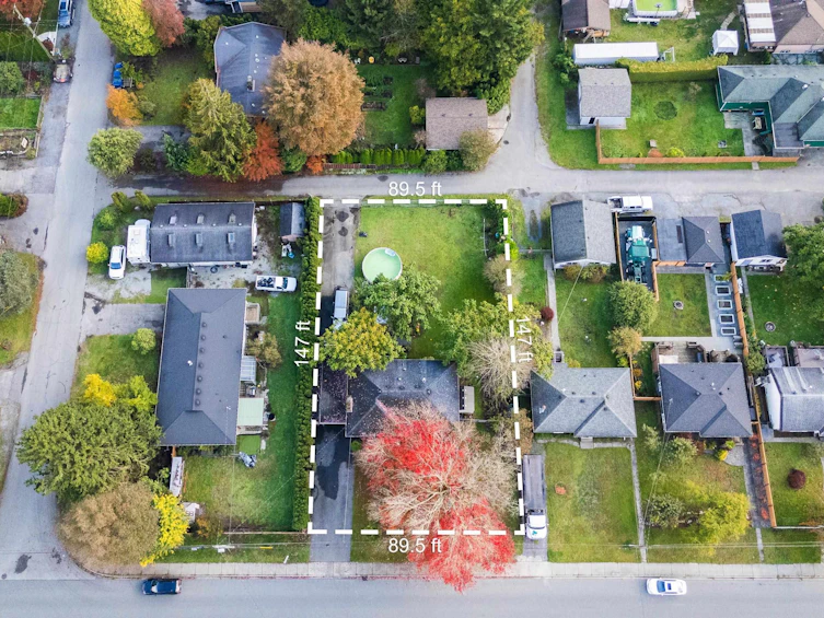 11312 207 Street, Maple Ridge, BC, V2X 1W3